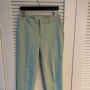 A new day pants woman.NWT